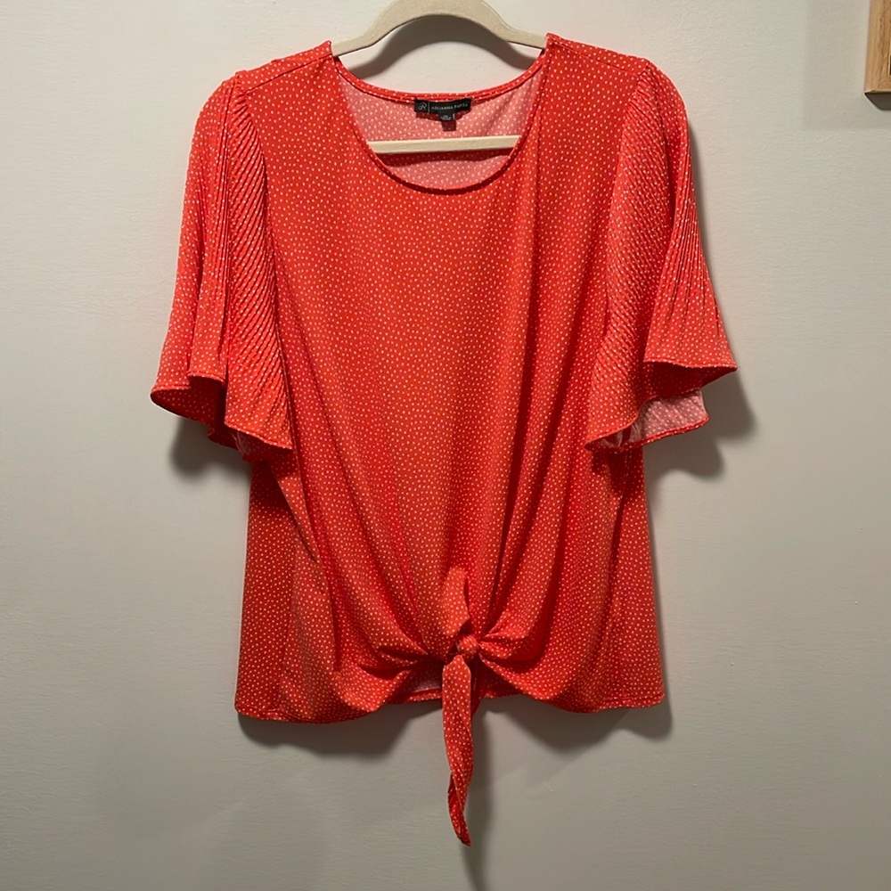 Adriana Papell flutter sleeve blouse size XL.